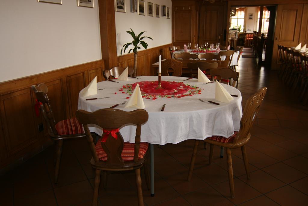 Hotel Lindenhof Rhynern Екстер'єр фото