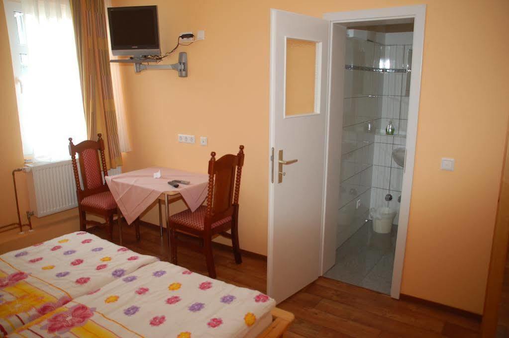 Hotel Lindenhof Rhynern Екстер'єр фото