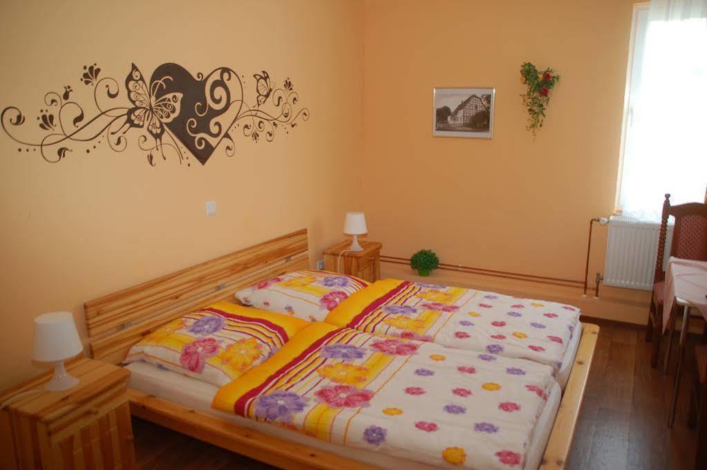 Hotel Lindenhof Rhynern Екстер'єр фото